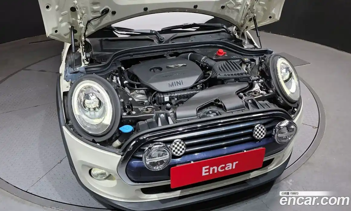 Mini Cooper 2017 1.5 гидро в Москве № 895237, фото 6