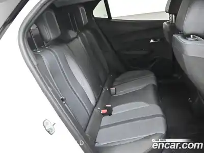 Peugeot 2008 2022 0.1 гидро в Москве № 897441, миниатюра 12