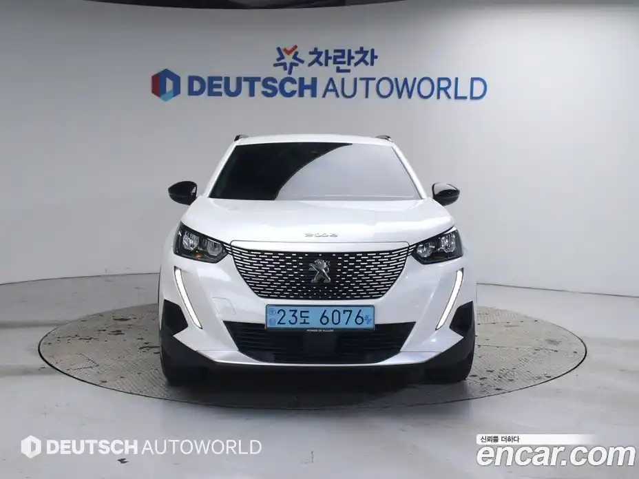 Peugeot 2008 2022 0.1 гидро в Москве № 897441, фото 3