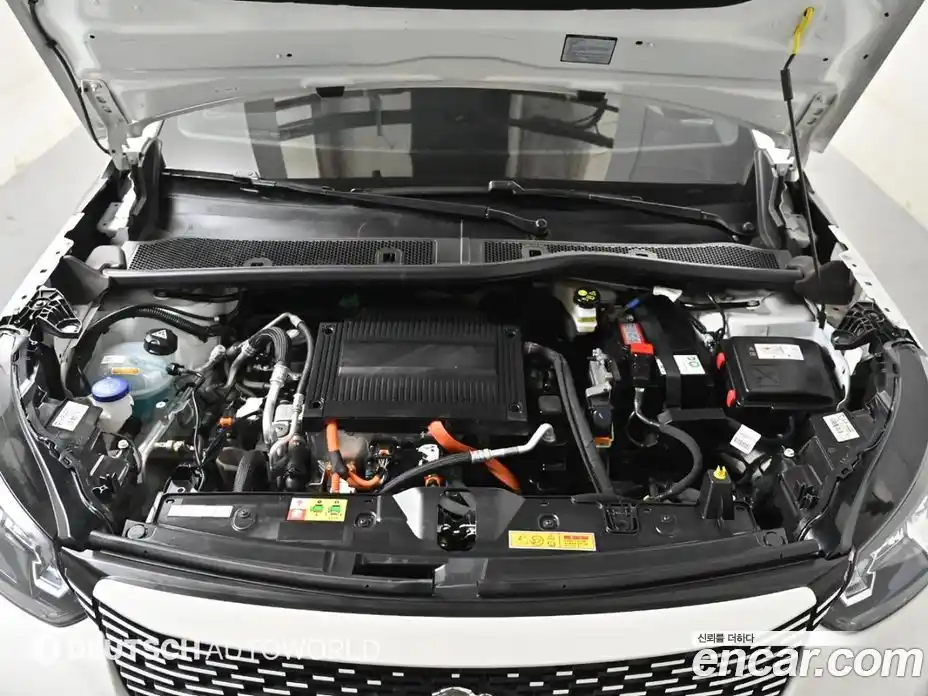 Peugeot 2008 2022 0.1 гидро в Москве № 897441, фото 6