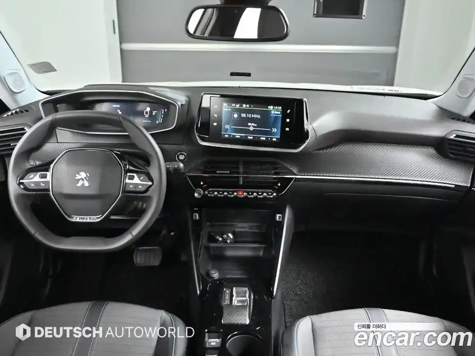 Peugeot 2008 2022 0.1 гидро в Москве № 897441, фото 7