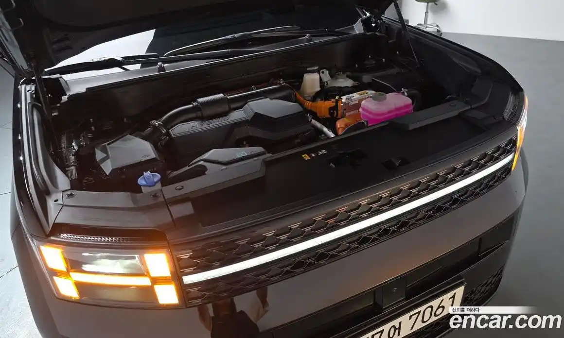 Hyundai Santa Fe 2025 1.6 гидро, фото 5
