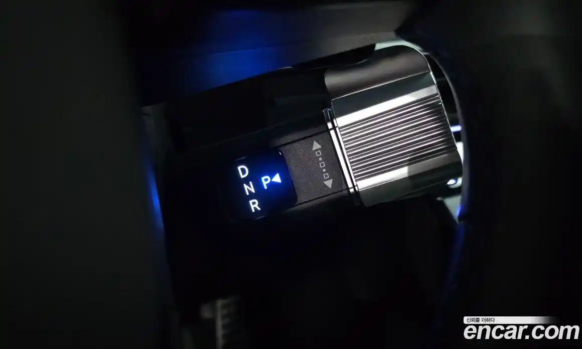 Hyundai Santa Fe 2025 1.6 гидро, фото 8