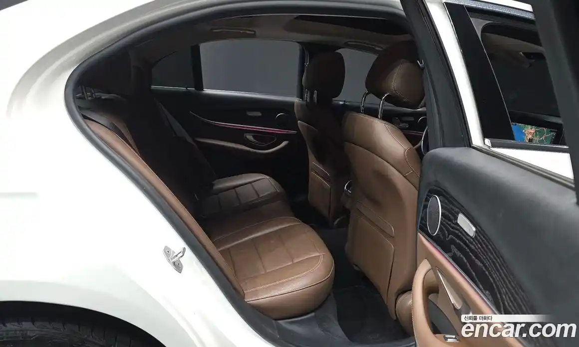 Mercedes-Benz E-Class 2017 2.0 гидро в Москве № 969864, фото 12