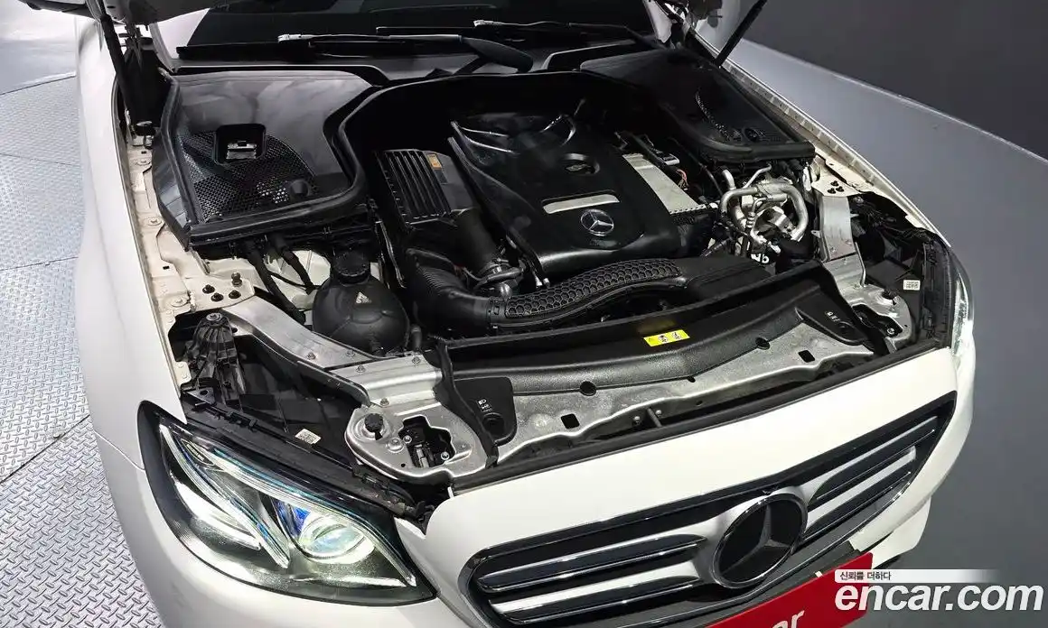 Mercedes-Benz E-Class 2017 2.0 гидро в Москве № 969864, фото 6