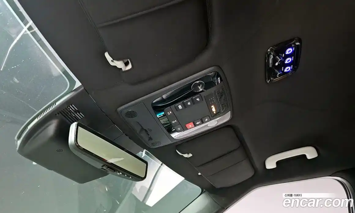 Kia Canival 2024 3.5 Автомат в Москве № 972141, фото 19