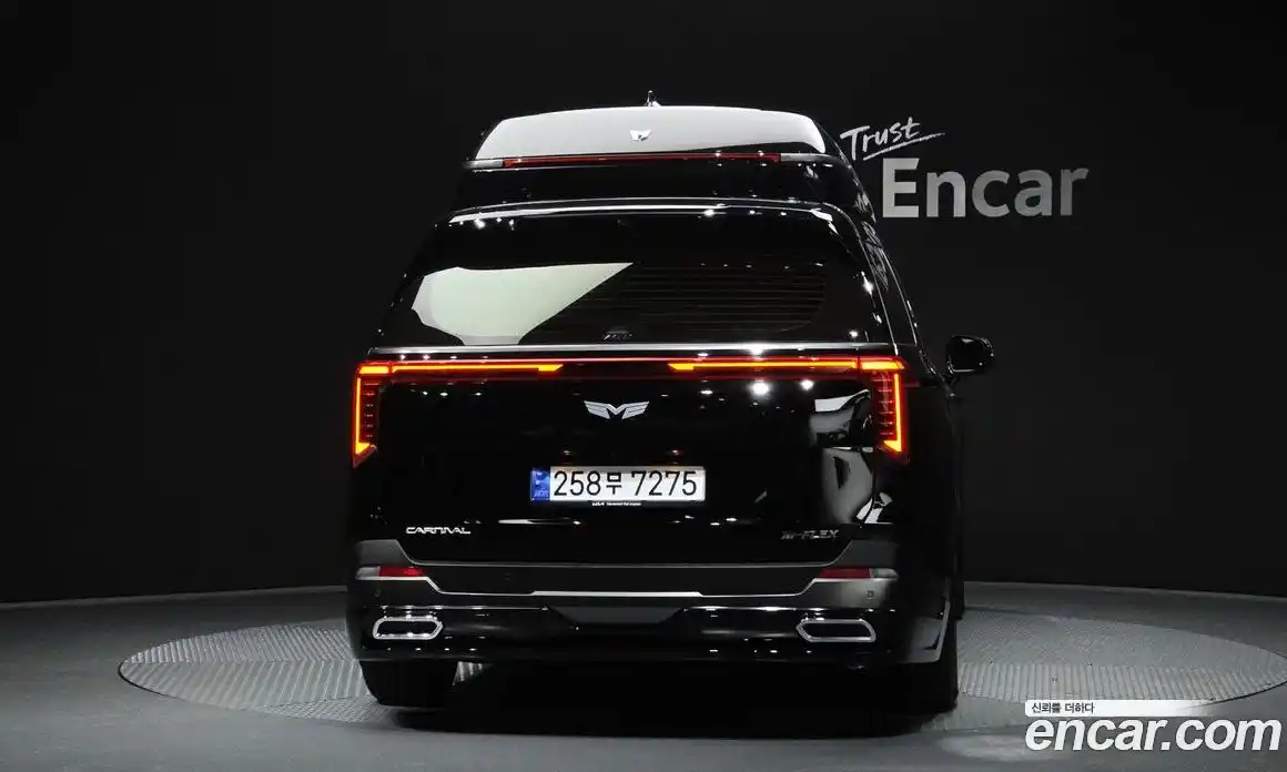 Kia Canival 2024 3.5 Автомат в Москве № 972141, фото 4