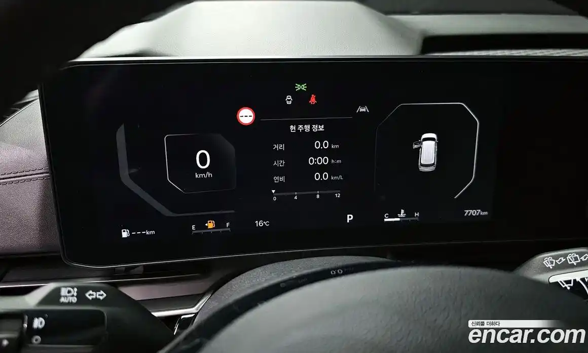 Kia Canival 2024 3.5 Автомат в Москве № 972141, фото 8