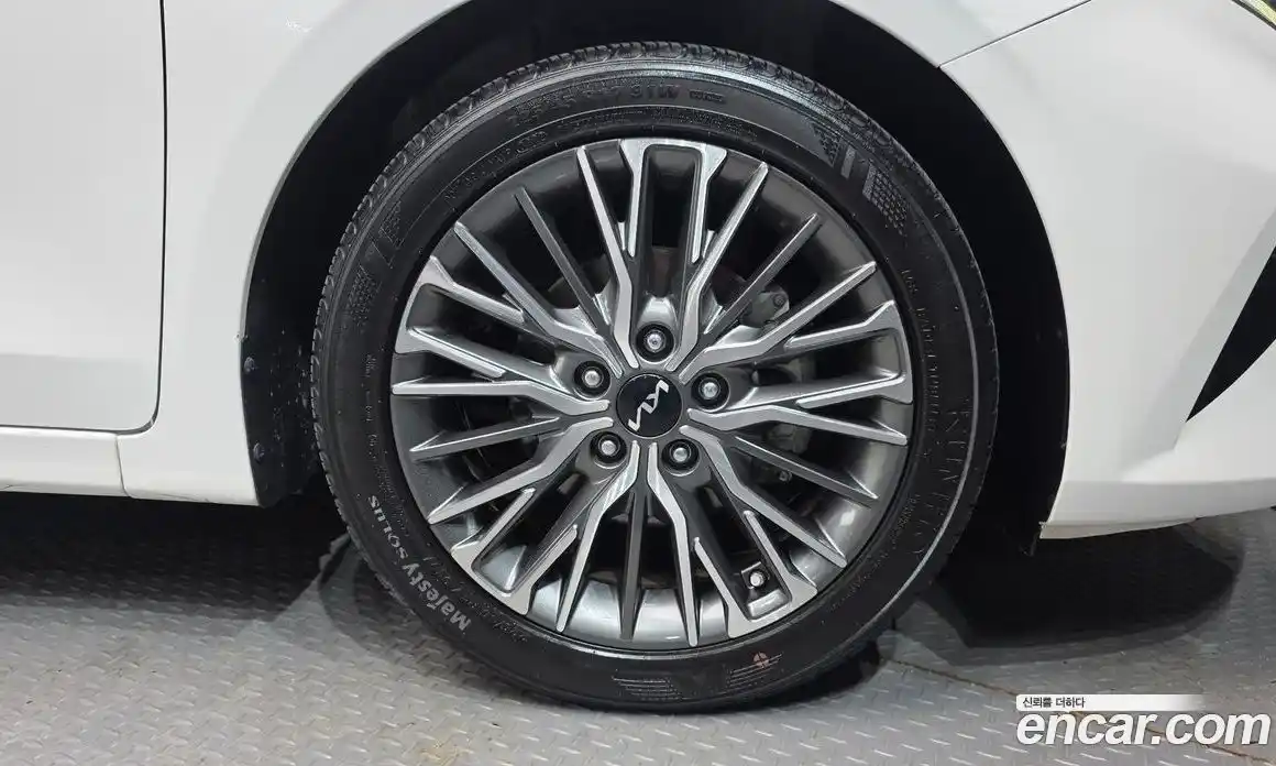 Kia K3 2022 1.6 Автомат в Москве № 972398, фото 5