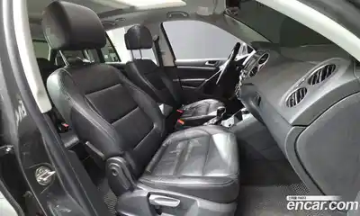 Volkswagen Tiguan 2015 2.0 гидро в Москве № 976069, миниатюра 11