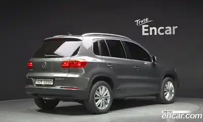 Volkswagen Tiguan 2015 2.0 гидро в Москве № 976069, миниатюра 2
