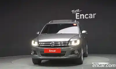 Volkswagen Tiguan 2015 2.0 гидро в Москве № 976069, миниатюра 3