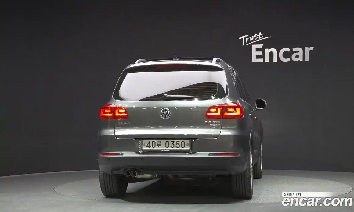 Volkswagen Tiguan 2015 2.0 гидро в Москве № 976069, фото 4