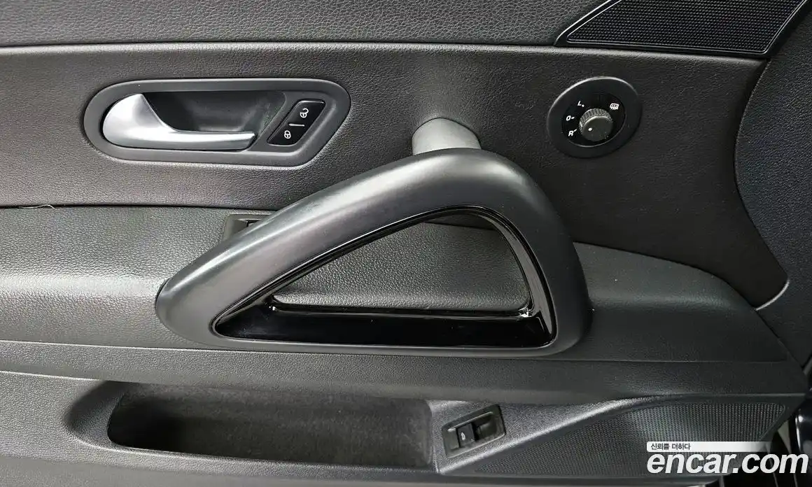 Volkswagen Scirocco 2013 2.0 гидро в Москве № 976142, фото 18