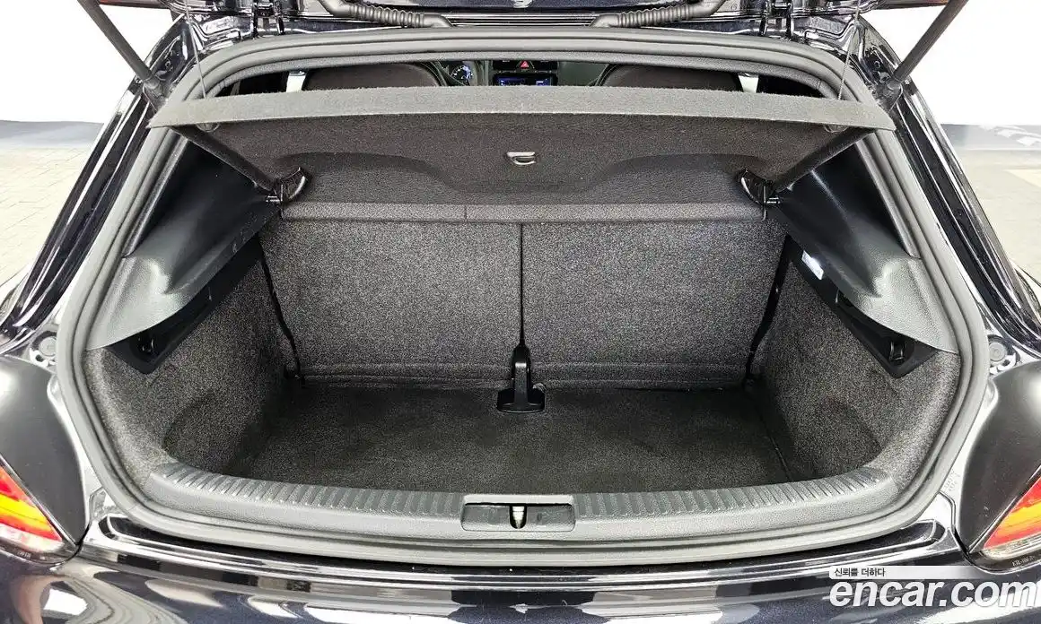 Volkswagen Scirocco 2013 2.0 гидро в Москве № 976142, фото 20