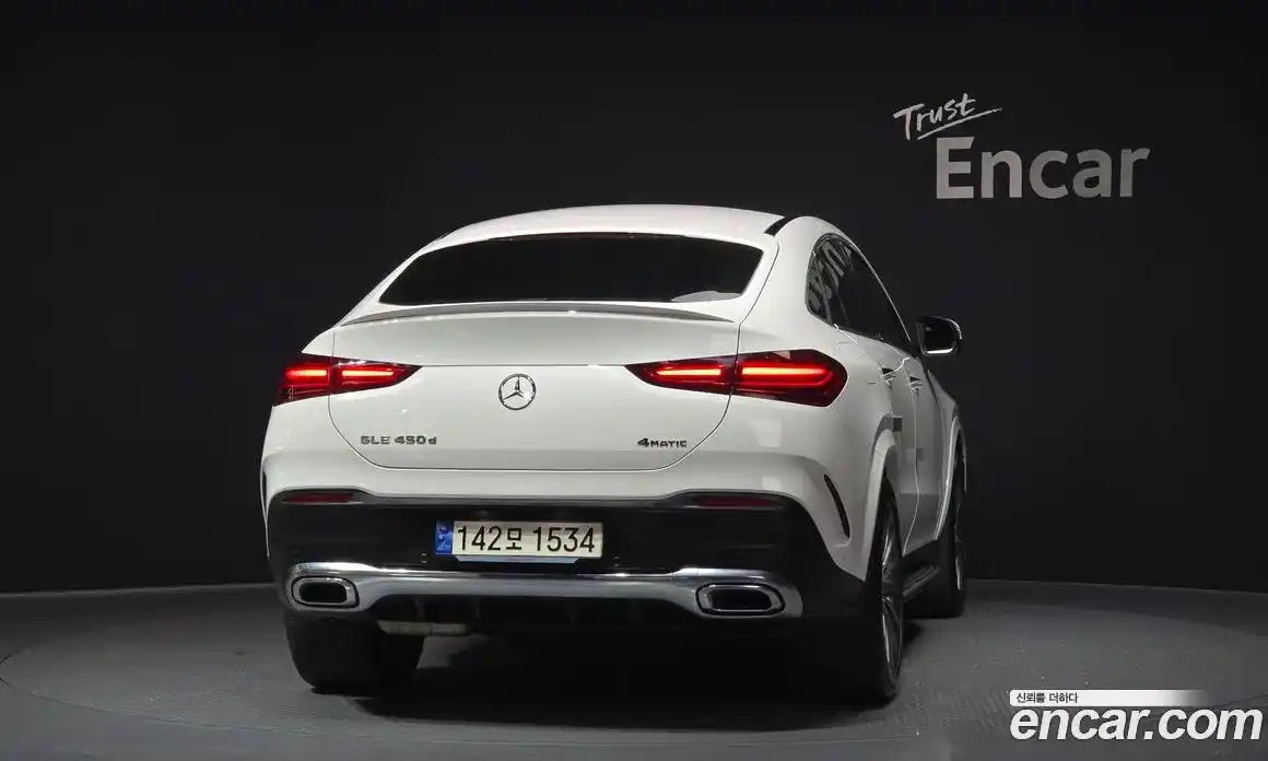 Mercedes-Benz GLE-Class 2023 3.0 Автомат в Москве № 1005485, фото 4