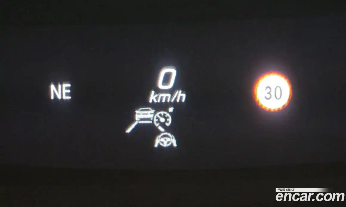 Mercedes-Benz E-Class 2023 2.0 гидро, фото 17