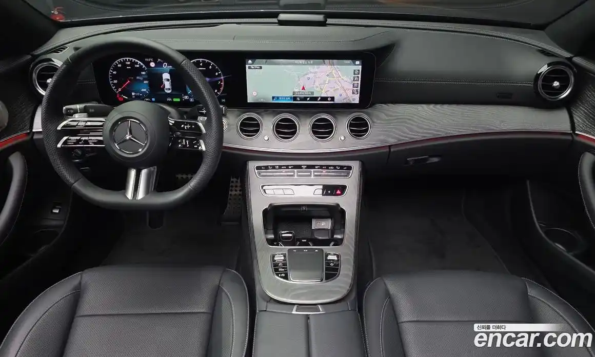 Mercedes-Benz E-Class 2023 2.0 гидро, фото 7