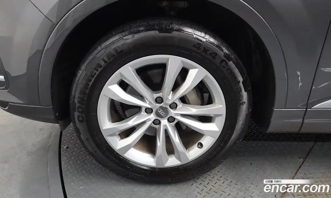 Audi Q7 2019 2.0 гидро в Москве № 1007453, фото 4