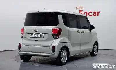 Kia Ray 2021 1.0 Автомат в Москве № 1009432, миниатюра 2