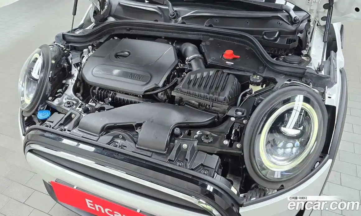 Mini Cooper 2023 1.5 гидро в Москве № 1013776, фото 6