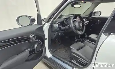 Mini Cooper 2023 1.5 гидро в Москве № 1013776, миниатюра 10