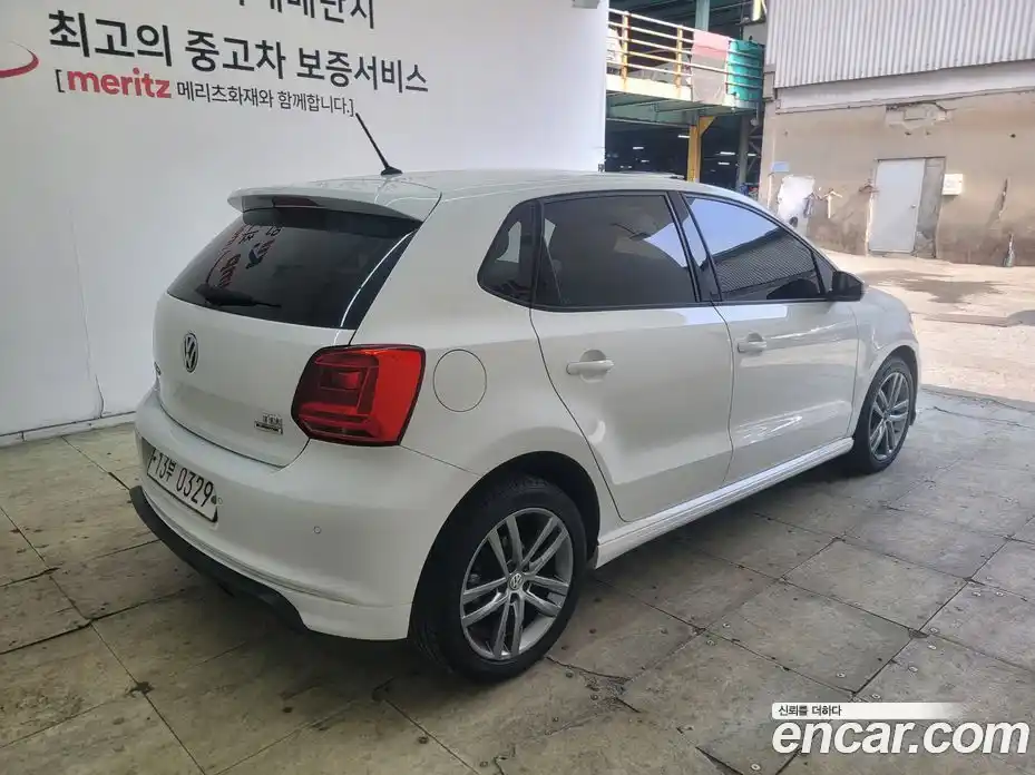Volkswagen Polo 2015 1.4 гидро в Москве № 1014758, фото 4