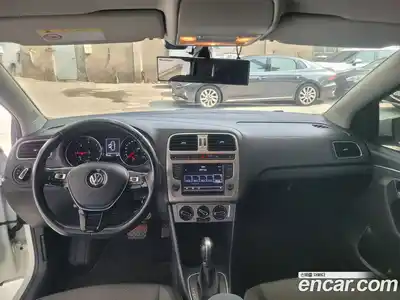 Volkswagen Polo 2015 1.4 гидро в Москве № 1014758, миниатюра 7