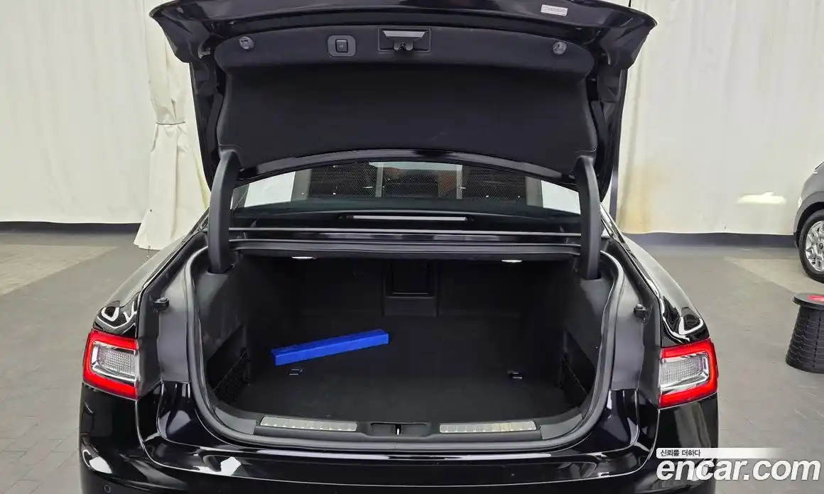 Lincoln Continental 2019 3.0 гидро в Москве № 1015565, фото 20