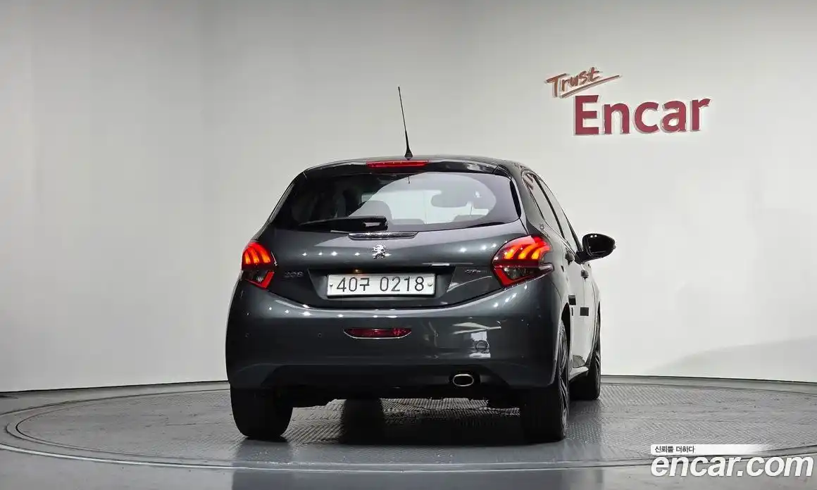 Peugeot 208 2016 1.6 гидро в Москве № 1015822, фото 4