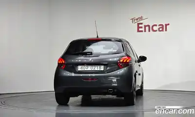 Peugeot 208 2016 1.6 гидро в Москве № 1015822, миниатюра 4