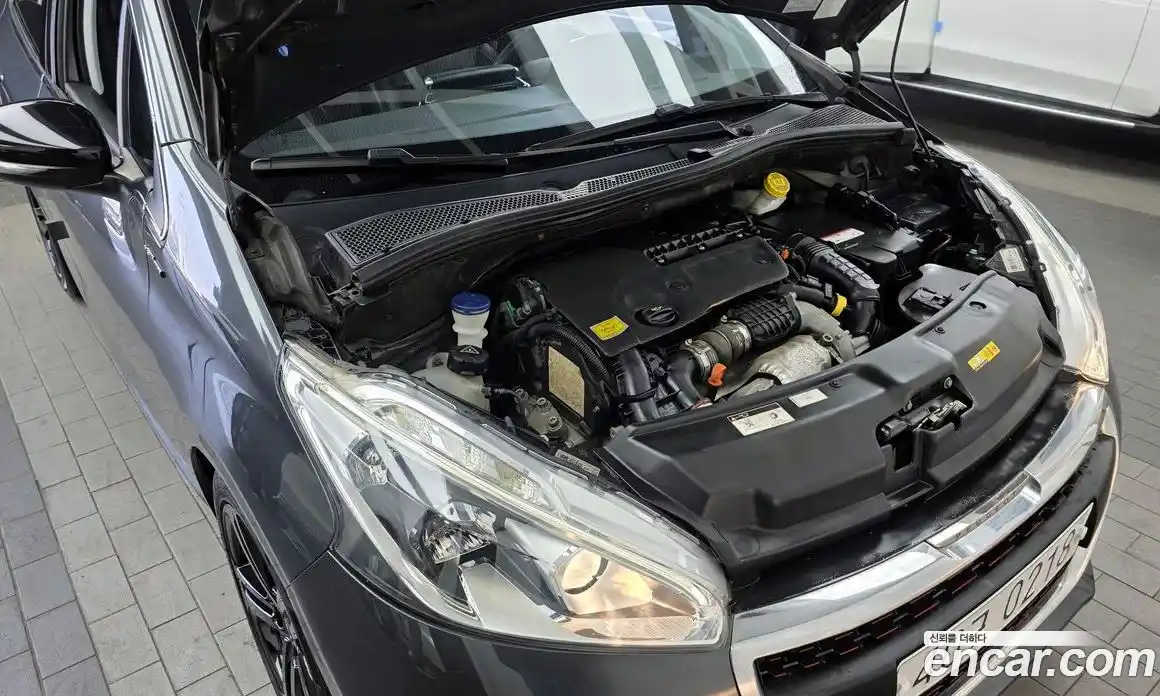 Peugeot 208 2016 1.6 гидро в Москве № 1015822, фото 6