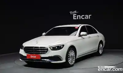 Mercedes-Benz E-Class, 2022