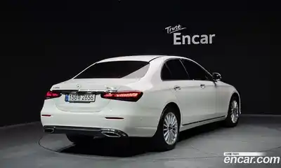 Mercedes-Benz E-Class 2022 1.9 гидро в Москве № 138710, миниатюра 2
