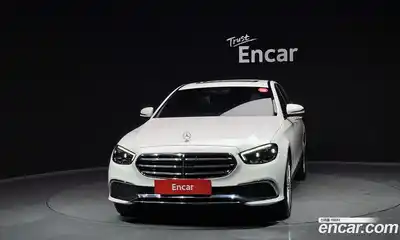 Mercedes-Benz E-Class 2022 1.9 гидро в Москве № 138710, миниатюра 3