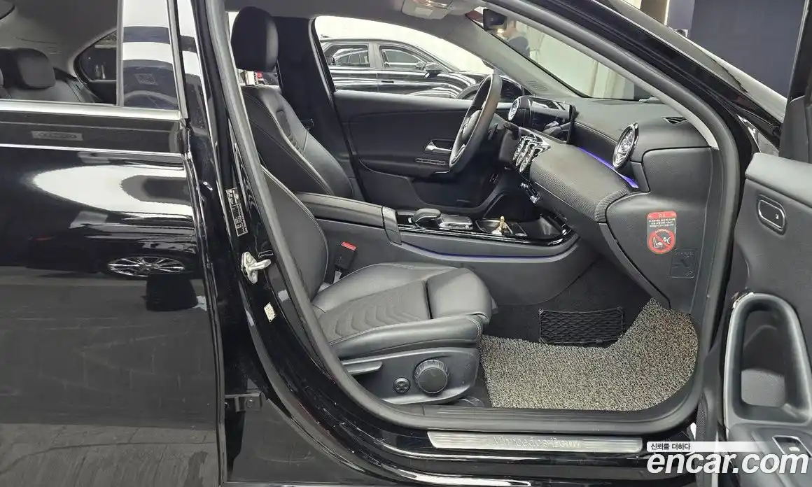 Mercedes-Benz A-Class 2020 2.0 гидро в Москве № 141583, фото 11