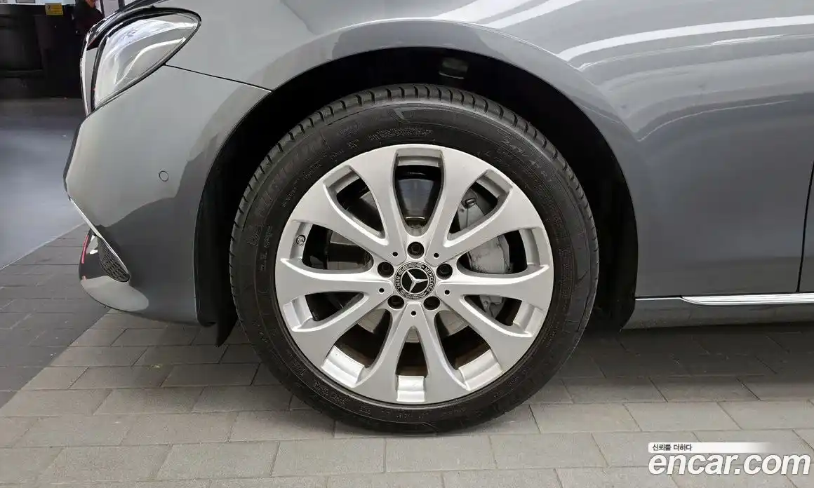 Mercedes-Benz E-Class 2019 2.0 гидро в Москве, фото 5