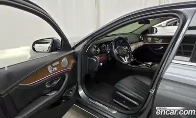 Mercedes-Benz E-Class 2019 2.0 гидро в Москве, миниатюра 10