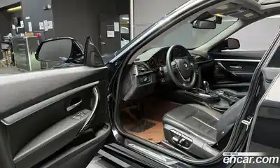 BMW 3-Series 2018 2.0 Автомат в Москве № 158416, миниатюра 11