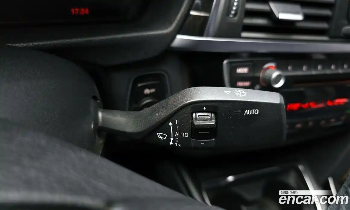 BMW 3-Series 2018 2.0 Автомат в Москве № 158416, фото 17