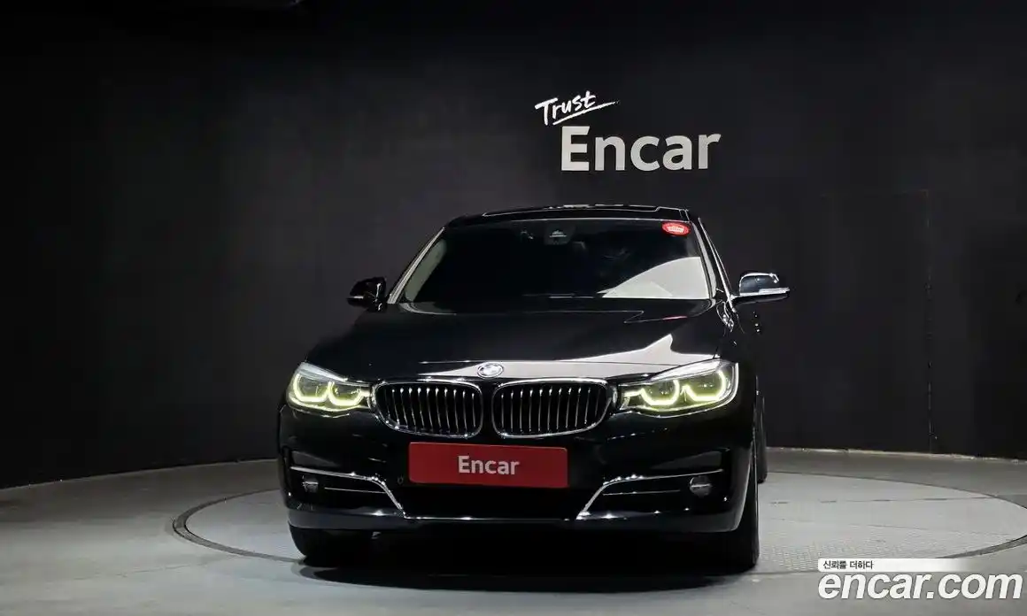 BMW 3-Series 2018 2.0 Автомат в Москве № 158416, фото 3