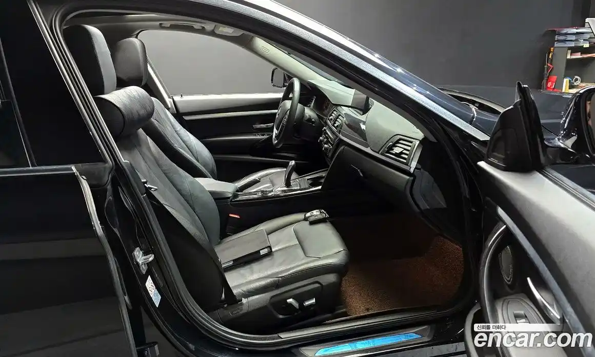 BMW 3-Series 2018 2.0 Автомат в Москве № 158416, фото 10