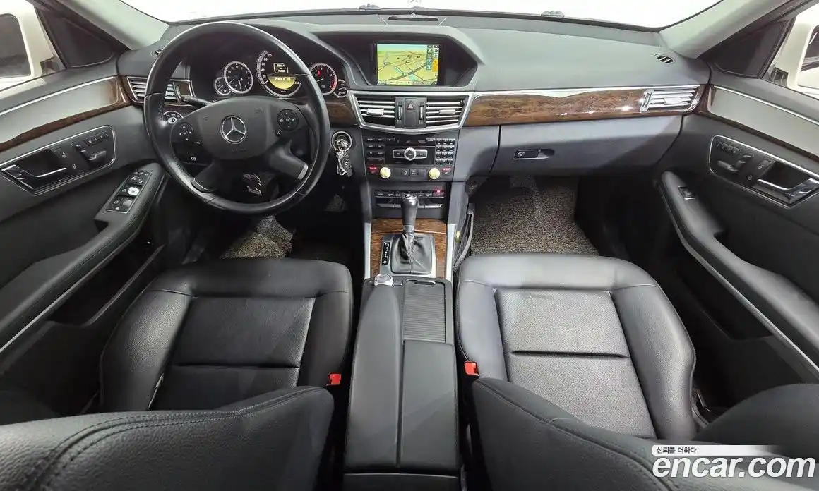 Mercedes-Benz E-Class 2011 1.8 гидро в Москве № 161166, фото 7
