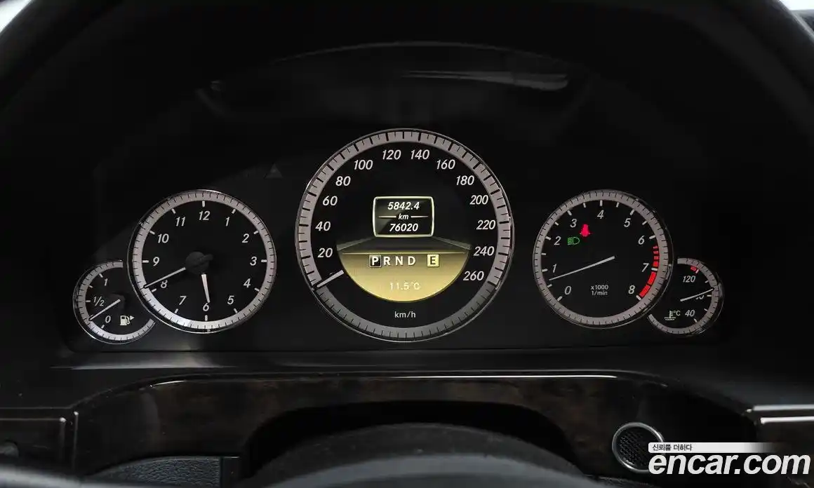 Mercedes-Benz E-Class 2011 1.8 гидро в Москве № 161166, фото 8