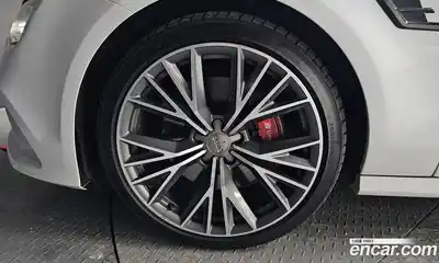 Audi A7 2015 3.0 гидро в Москве № 163662, миниатюра 5