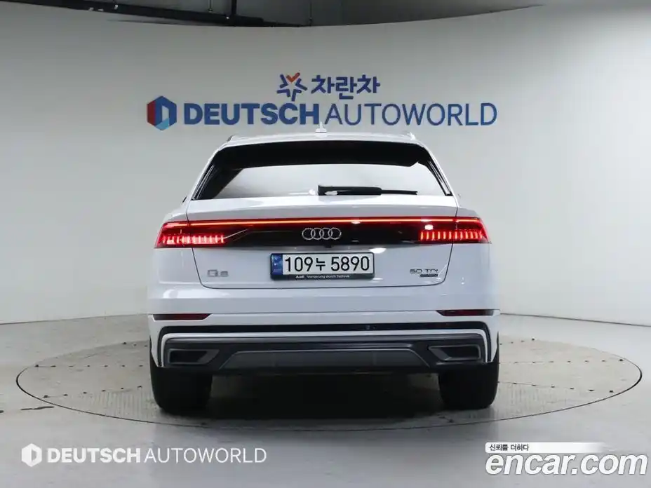 Audi Q8 2021 3.0 гидро в Москве № 163984, фото 4
