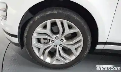 Land Rover Range-Rover Evoque 2022 2.0 гидро в Москве № 166212, миниатюра 5