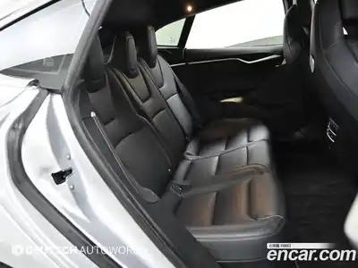 Tesla Model S 2017 гидро в Москве № 167781, миниатюра 12