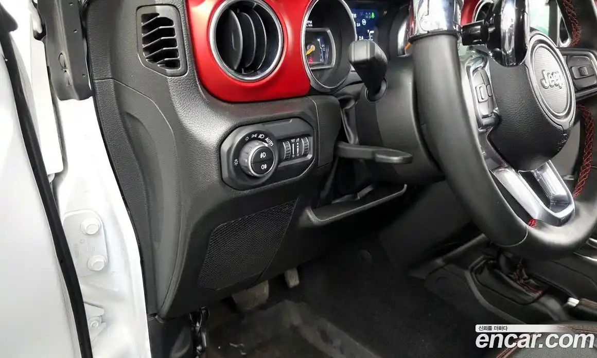 Jeep Wrangler 2023 2.0 гидро в Москве № 169327, фото 17