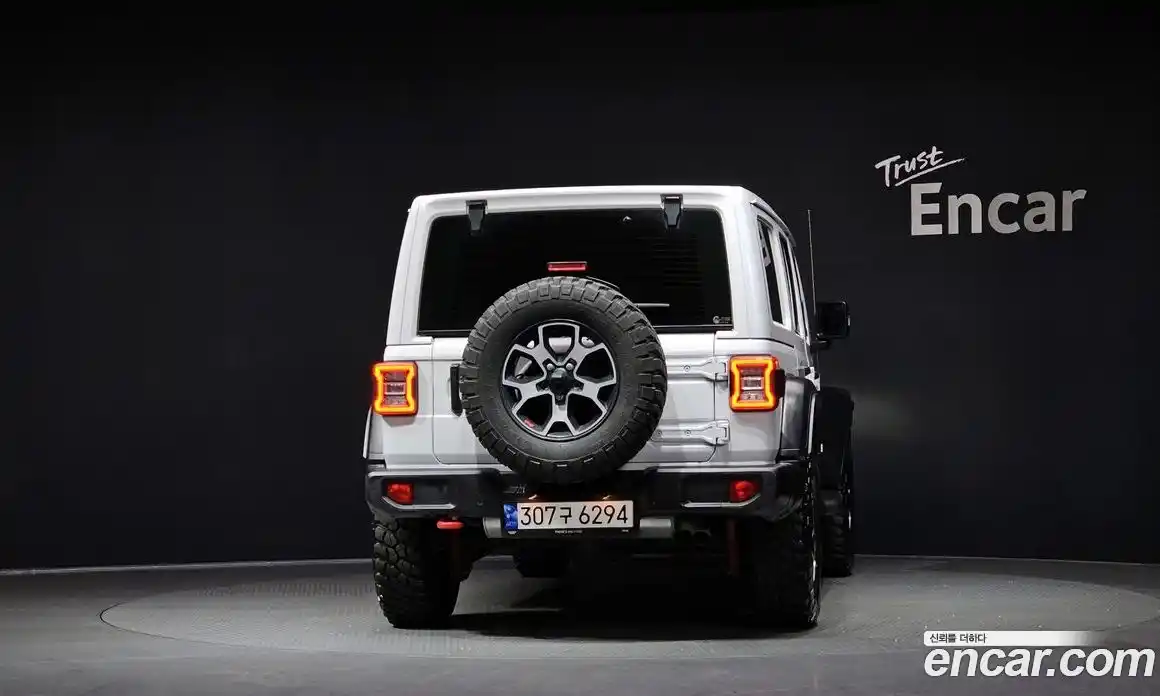 Jeep Wrangler 2023 2.0 гидро в Москве № 169327, фото 4